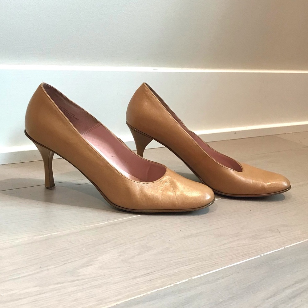 FREE W/ ADDITIONAL PURCHASE Anne Klein Heels - 6.5